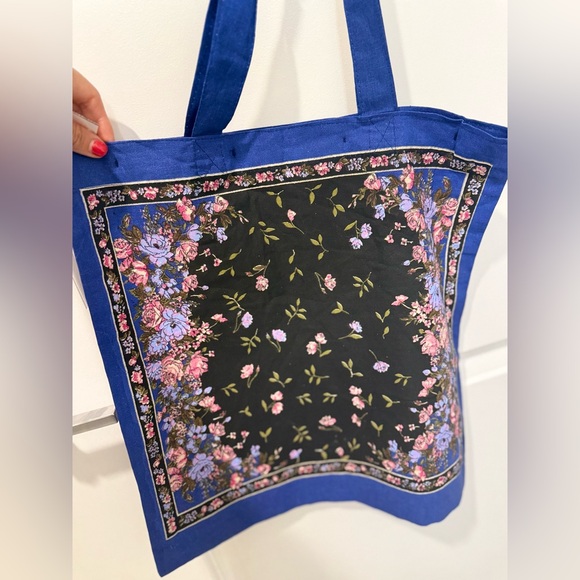 Rouje Paris Canvas Floral Print Tote, New Without Tag - Picture 5 of 11